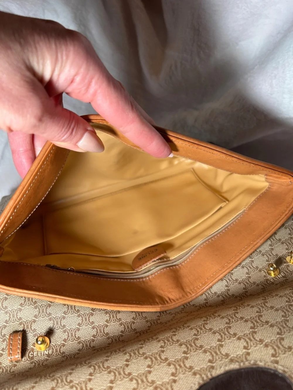 345. Vintage CELINE Macadam PVC and leather beige shoulder bag w/coa - Picture 11 of 14